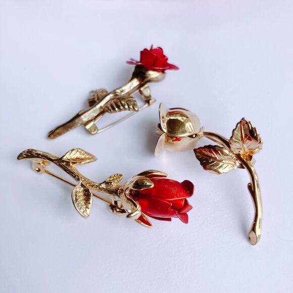 Vintage Lot of 3 Mid Century Red Enamel Rose Brooches Gold Tone Floral Pin Set - Picture 6 of 13